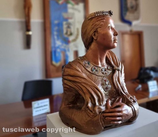 Marta - La presentazione della scultura della regina Amalasunta