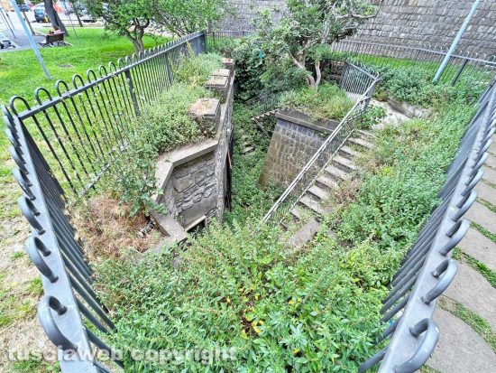 Viterbo - I bagni pubblici di piazza della Rocca