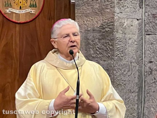 Viterbo - La messa in vista del Corpus domini
