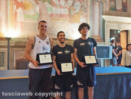 Viterbo - La Stella azzurra al comune