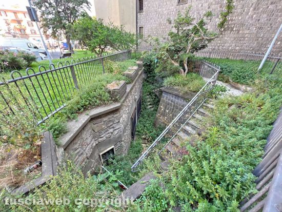 Viterbo - I bagni pubblici di piazza della Rocca