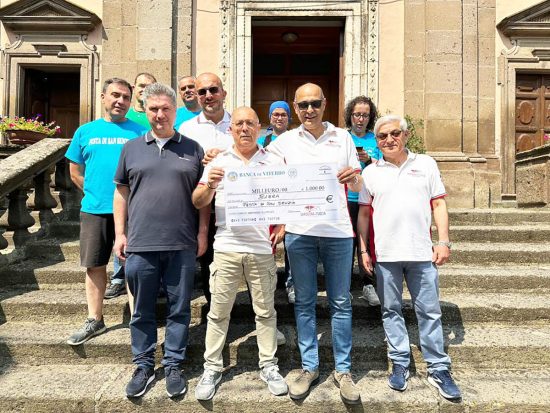 Blera - L'associazione Sardegna in Tuscia dona mille euro in beneficienza