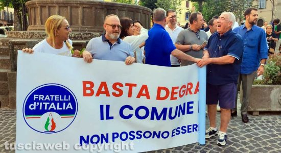 Viterbo - San Faustino - Flashmob Fratelli d'Italia