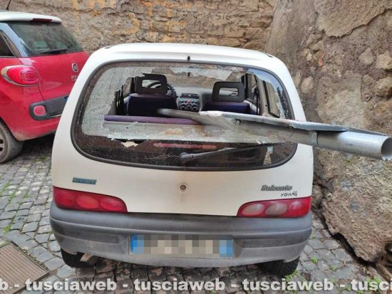 600 vandalizzata in via del Gonfalone