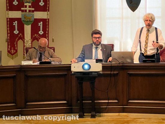 Il presidente Romoli al consiglio provinciale sulla discarica 