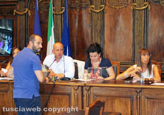 Viterbo - Consiglio comunale - Votazione per la consulta del volontariato 