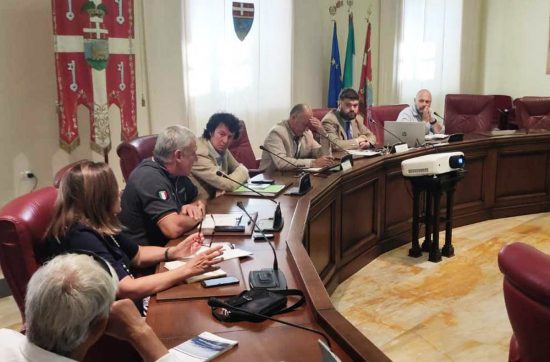 Viterbo - Incontro in provincia per la revisione regolamento per la sicurezza della navigazione delle acque del lago di Bolsena