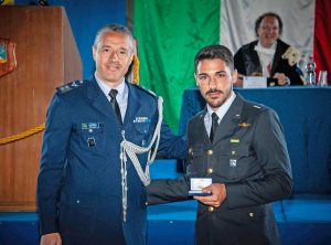 Viterbo - I marescialli della scuola dell’aeronautica militari del corso Deimos II si laureano 