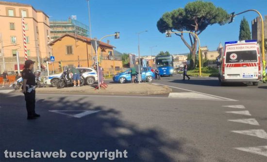 Viterbo - Incidente a piazzale Gramsci