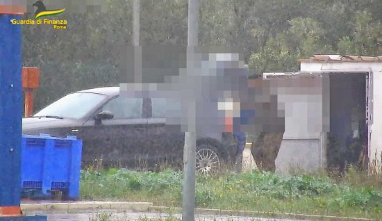 Roma - Contrabbando di carburante