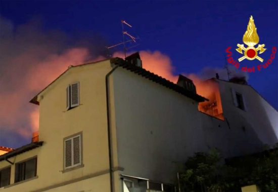 Firenze - Due appartamenti in fiamme nel centro storico