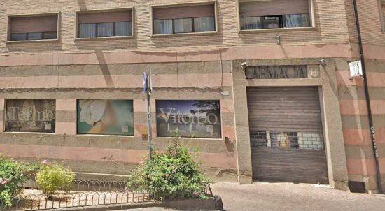 Viterbo - L'ex farmacia a via Ascenzi 