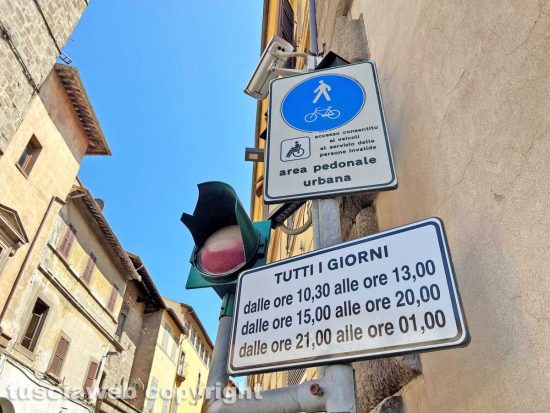 Viterbo - L'isola pedonale di via Roma