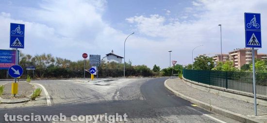 Viterbo - I lavori per la pista ciclabile al Riello