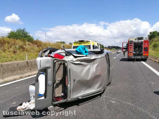 Viterbo - Incidente sulla superstrada