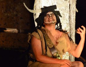 Un momento dello spettacolo "Il minotauro"