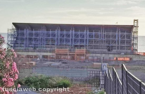 Civitavecchia - La tribuna del Fattori con i ponteggi