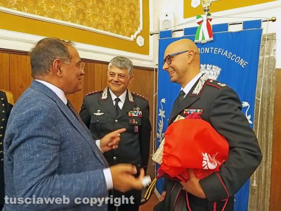 Montefiascone - La cerimonia di saluto al maggiore Antonino Zangla - Il prefetto, il colonnello Friano e il maggiore Zangla