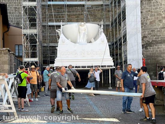 Macchina di Santa Rosa - Gloria arriva a San Sisto