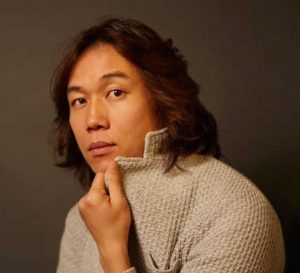 Il basso Masashi Tomosugi