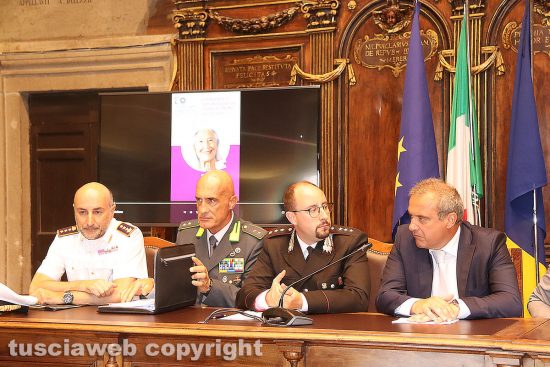  Viterbo - Campagna contro le truffe agli anziani