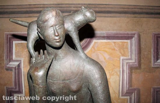 Una scultura di Alessio Paternesi