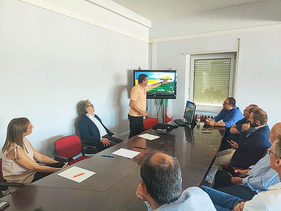 Fondi L'incontro dell'assessora Ambiente della regione Lazio, Elena Palazzo, con Anbi Lazio e il consorzio sud ovest di Fondi