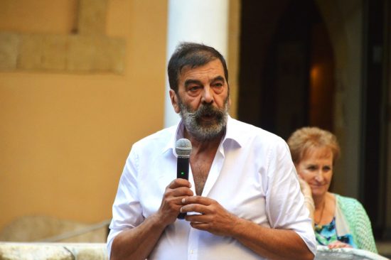 Il ceramista Marco Vallesi