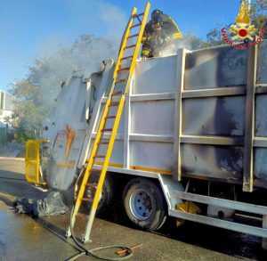 Santa Marinella - L'intervento dei vigili del fuoco