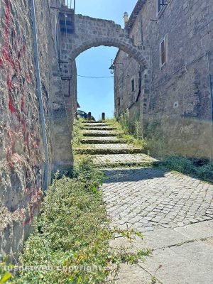 Viterbo - Via delle Caprarecce