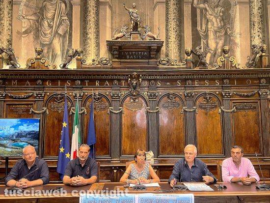 Viterbo - Conferenza di presentazione dell'iniziativa "A cena insieme in piazza, per sostenere l’Emporio solidale"