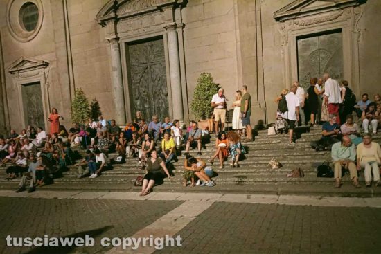 Viterbo - Lo spettacolo musicale in piazza San Lorenzo