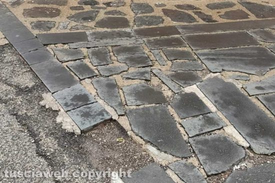 Viterbo - Incuria a Sant'Angelo di Roccalvecce