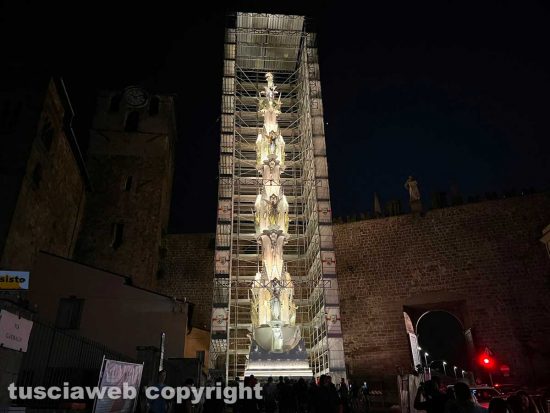 Viterbo - Macchina di Santa Rosa - Prova delle luci per Gloria