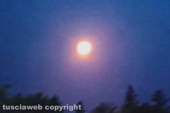 La luna alle 6