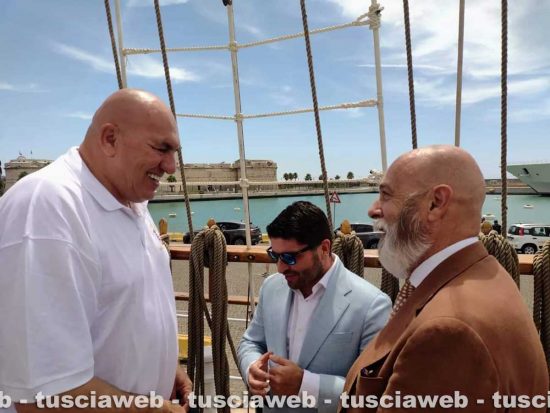 Il ministro Crosetto in visita a Civitavecchia