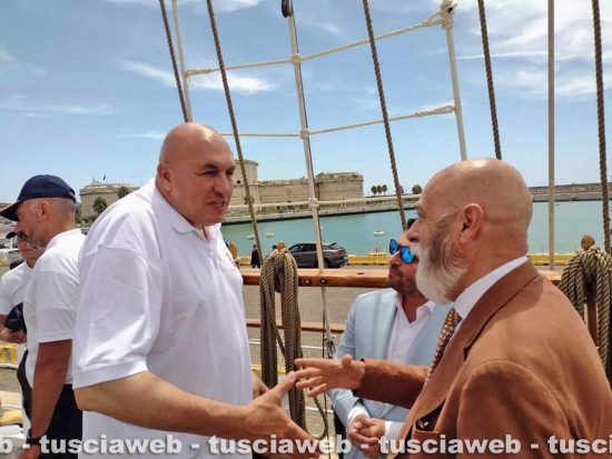 Il ministro Crosetto in visita a Civitavecchia