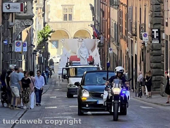 Macchina di Santa Rosa - Gloria arriva a San Sisto