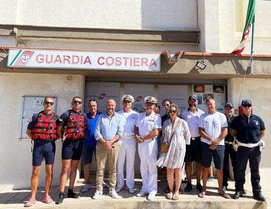 Montalto di Castro - Mauro Rotelli in visita alla centrale operativa dell'associazione Life Guard