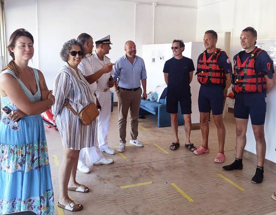Montalto di Castro - Mauro Rotelli in visita alla centrale operativa dell'associazione Life Guard