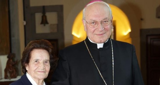 La signora Zelinda con il vescovo Fumagalli