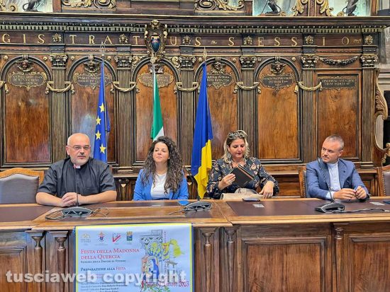 Da sinistra Don Massimiliano Balsi, Chiara Frontini, Irene Temperini e don Emanuele Germani
