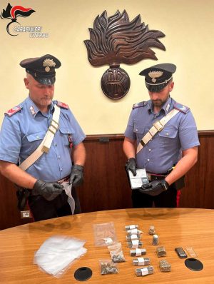 Viterbo - Carabinieri - La droga sequestrata