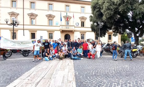 Tolfa - Il motoraduno in piazza