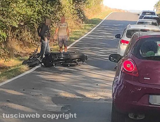 Tuscania - Moto contro auto sulla Vetrallese
