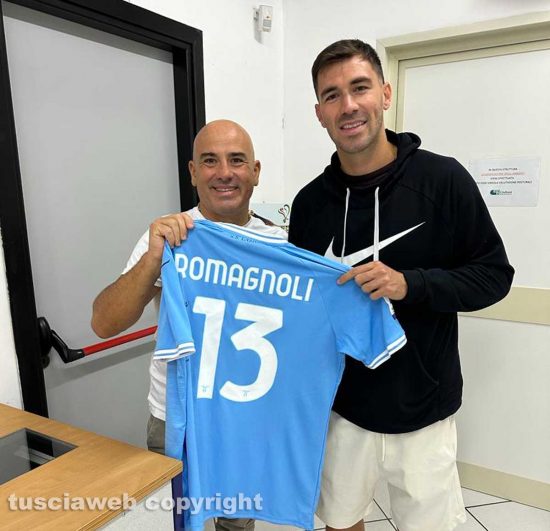 Il giocatore della Ss Lazio Alessio Romagnoli al centro cura Giulia di Leonardo Giuliani
