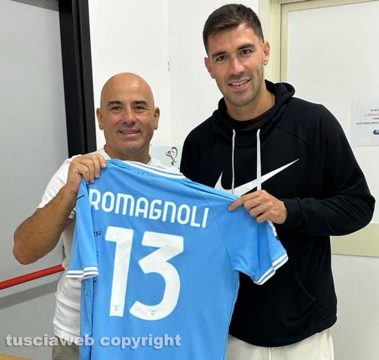 Il giocatore della Ss Lazio Alessio Romagnoli al centro cura Giulia di Leonardo Giuliani