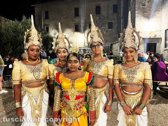 Viterbo - La cena dei popoli