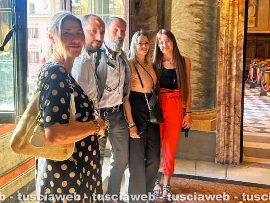 Matteo Achilli con i familiari di Federico Fabbio
