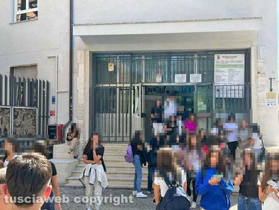 Viterbo - La sede della ex Cesare Pinzi dell'istituto superiore Mariano Buratti